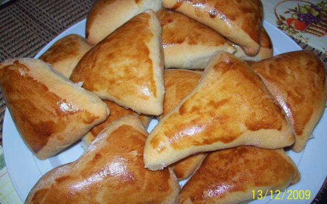 Esfiha de carne adaptada (receita turca)